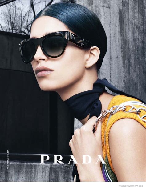 cartelli pubblicitari prada vista e sole 2017|Campaigns .